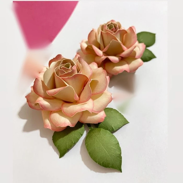 Forminhas e toppers artesanais para docinhos e mesa de doces personalizada